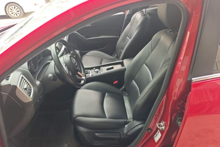 Used Mazda 3 Axela 2017 Hatchback 1.5L Automatic Luxury Model Emission Standard China V Left Front Seat