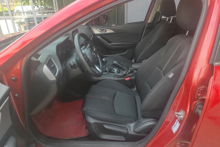 Used Mazda 3 Axela 2017 Sedan 1.5L Manual Luxury Model China VI Standard Left Front Seat