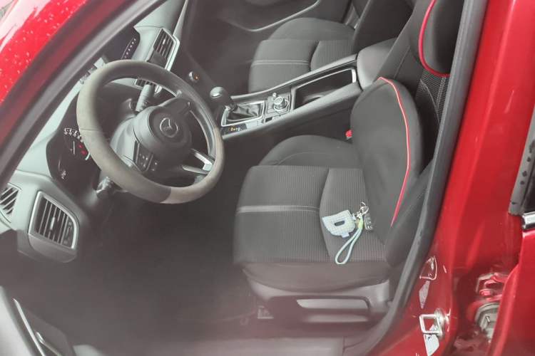 Used Mazda 3 Axela 2017 Sedan 1.5L Automatic Luxury Model Emission Standard China V Left Front Seat