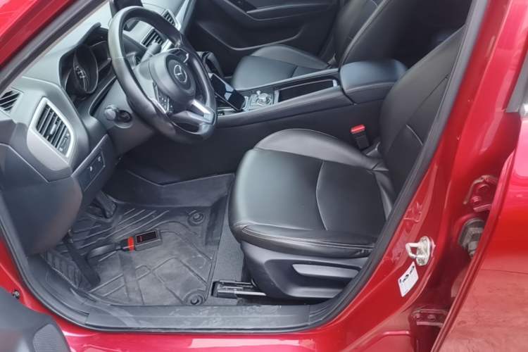 Used Mazda 3 Axela 2017 Sedan 1.5L Automatic Luxury Model Emission Standard China V Left Front Seat