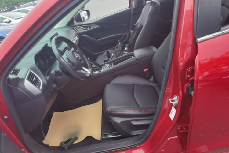 Used Mazda 3 Axela 2017 Sedan 1.5L Automatic Luxury Model Emission Standard China V Left Front Seat