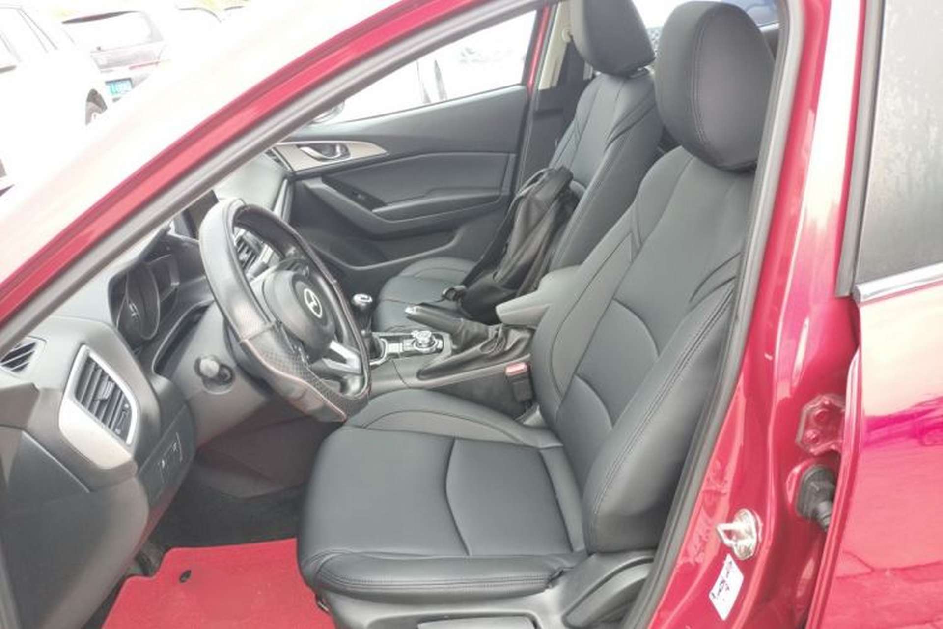 Used Mazda 3 Axela 2017 Sedan 1.5L Manual Luxury Model Emission Standard China V Left Front Seat