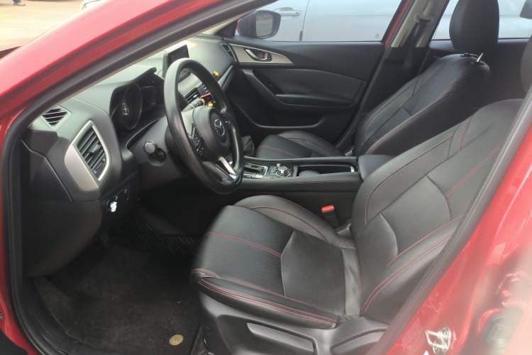 Used Mazda 3 Axela 2017 Hatchback 1.5L Automatic Luxury Model Emission Standard China V Left Front Seat