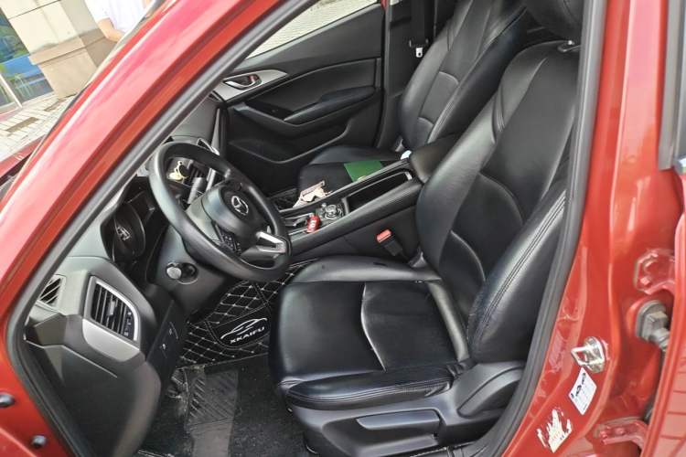 Used Mazda 3 Axela 2017 Sedan 1.5L Automatic Luxury Model Emission Standard China V Left Front Seat