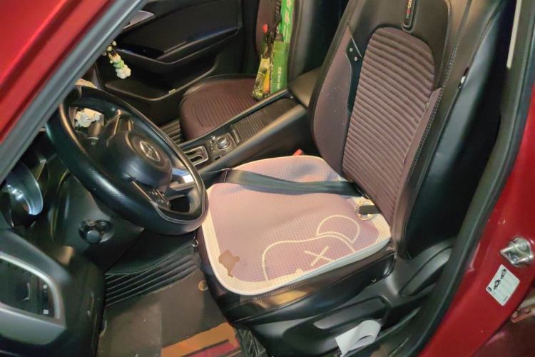 Used Mazda 3 Axela 2017 Sedan 1.5L Automatic Luxury Model Emission Standard China V Left Front Seat