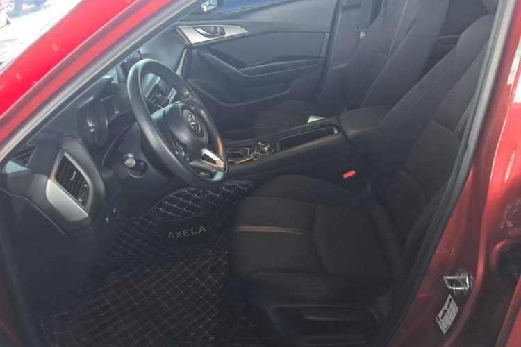 Used Mazda 3 Axela 2017 Sedan 1.5L Automatic Luxury Model Emission Standard China V Left Front Seat
