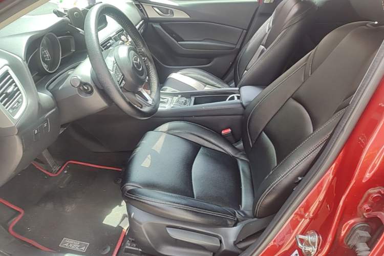 Used Mazda 3 Axela 2017 Sedan 1.5L Automatic Luxury Model Emission Standard China V Left Front Seat