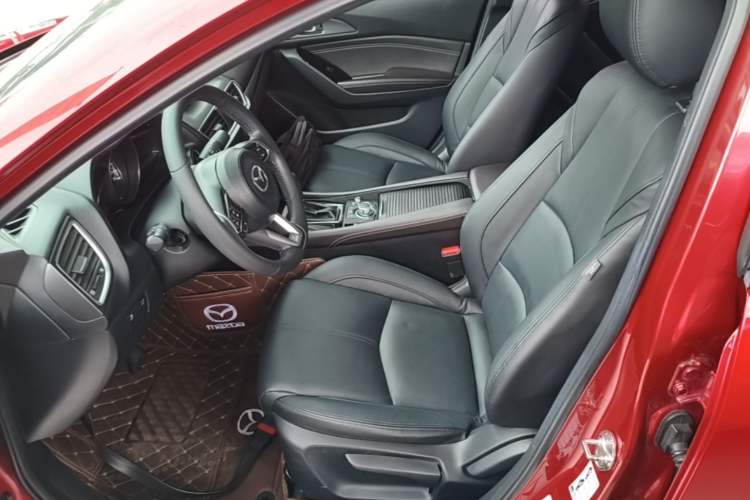 Used Mazda 3 Axela 2017 Sedan 1.5L Automatic Prestige Model China V Standard Left Front Seat