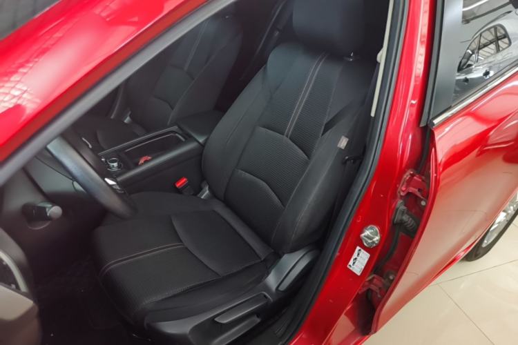 Used Mazda 3 Axela 2017 Sedan 1.5L Automatic Luxury Model Emission Standard China V Left Front Seat