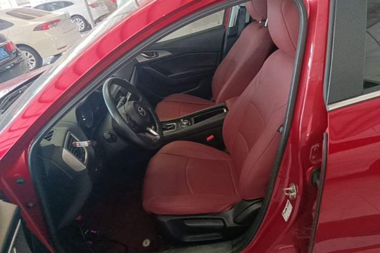 Used Mazda 3 Axela 2017 Sedan 1.5L Automatic Luxury Model Emission Standard China V Left Front Seat