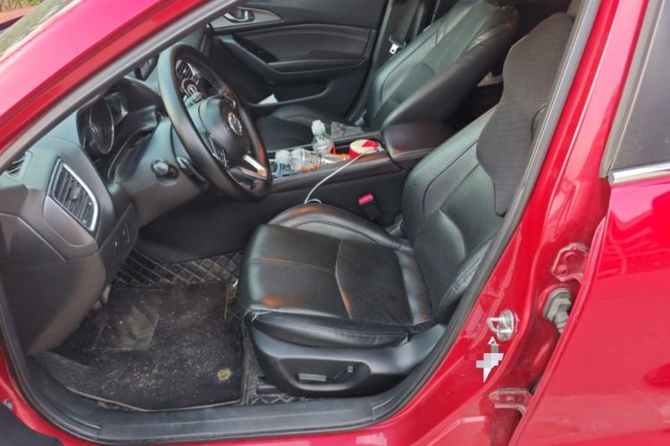 Used Mazda 3 Axela 2017 Hatchback 2.0L Automatic Sport Model China V Emission Standard Left Front Seat