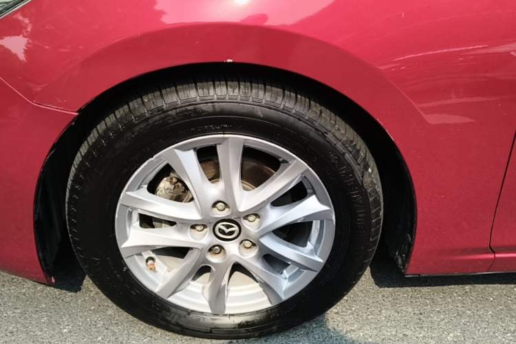 Used Mazda 3 Axela 2017 Sedan 1.5L Automatic Luxury Model Emission Standard China V Left Front Wheel Hub