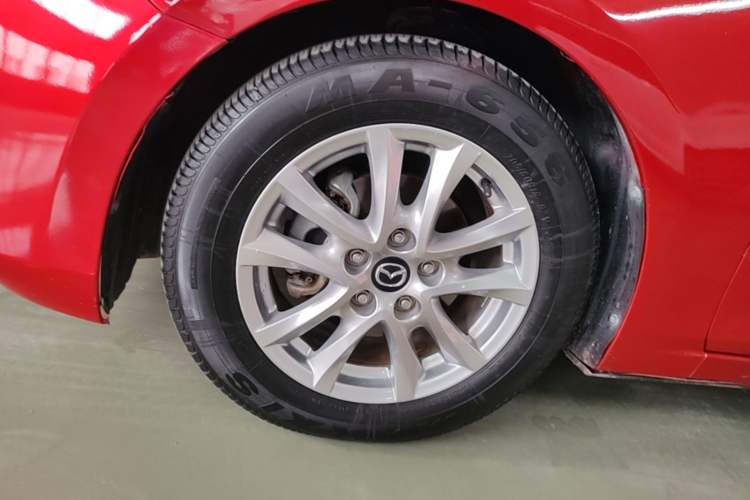 Used Mazda 3 Axela 2017 Sedan 1.5L Automatic Luxury Model Emission Standard China V Left Front Wheel Hub