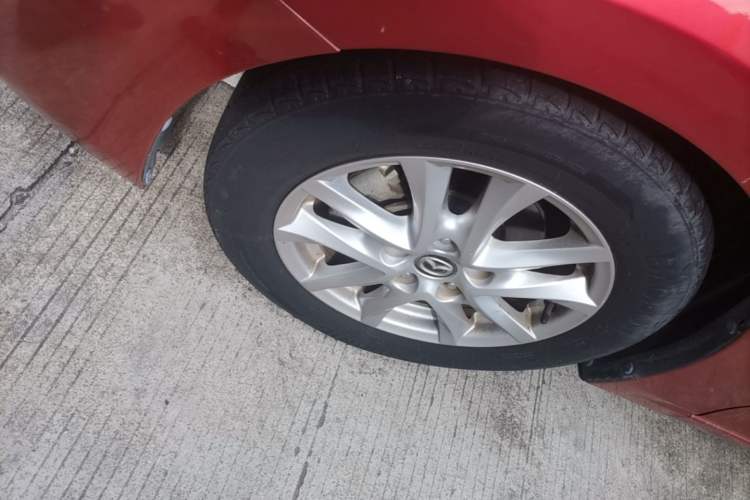 Used Mazda 3 Axela 2017 Sedan 1.5L Automatic Comfort Model Emission Standard China V Left Front Wheel Hub