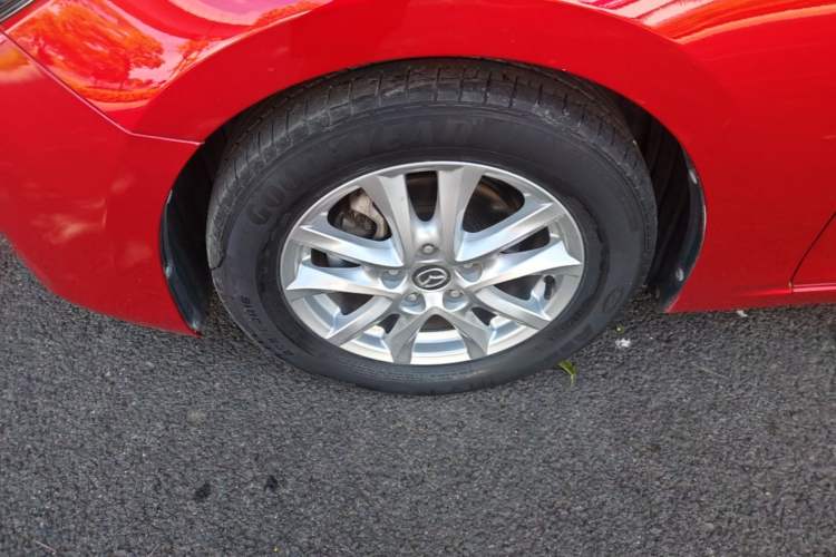 Used Mazda 3 Axela 2017 Sedan 1.5L Automatic Comfort Model Emission Standard China V Left Front Wheel Hub