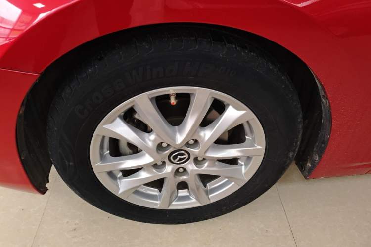 Used Mazda 3 Axela 2017 Sedan 1.5L Automatic Luxury Model Emission Standard China V Left Front Wheel Hub