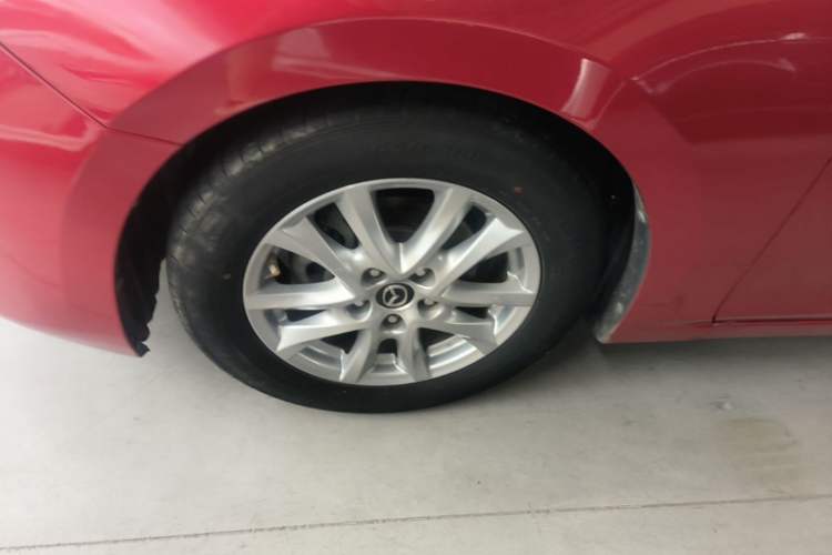 Used Mazda 3 Axela 2017 Sedan 1.5L Automatic Luxury Model Emission Standard China V Left Front Wheel Hub