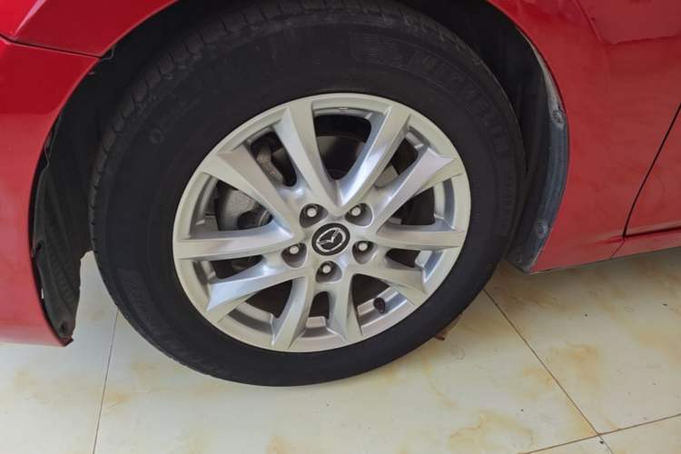Used Mazda 3 Axela 2017 Sedan 1.5L Automatic Luxury Model Emission Standard China V Left Front Wheel Hub
