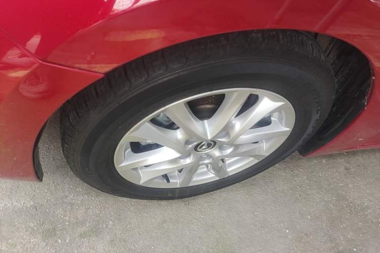 Used Mazda 3 Axela 2017 Sedan 1.5L Automatic Comfort Model Emission Standard China V Left Front Wheel Hub