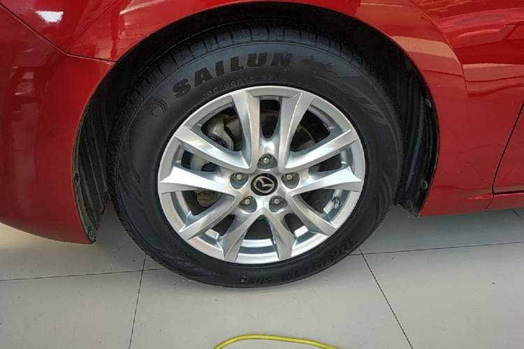 Used Mazda 3 Axela 2017 Sedan 1.5L Automatic Luxury Model Emission Standard China V Left Front Wheel Hub