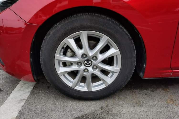 Used Mazda 3 Axela 2017 Sedan 1.5L Automatic Luxury Model Emission Standard China V Left Front Wheel Hub