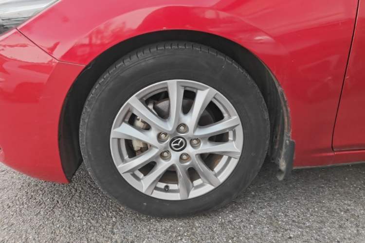 Used Mazda 3 Axela 2017 Hatchback 1.5L Automatic Luxury Model Emission Standard China V Left Front Wheel Hub