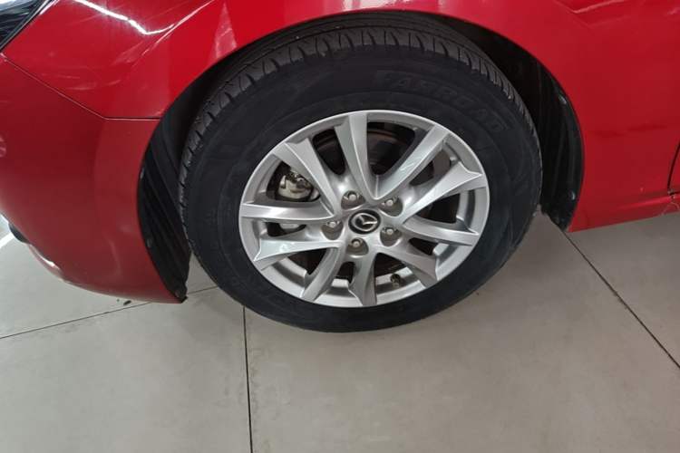 Used Mazda 3 Axela 2017 Sedan 1.5L Automatic Luxury Model Emission Standard China V Left Front Wheel Hub