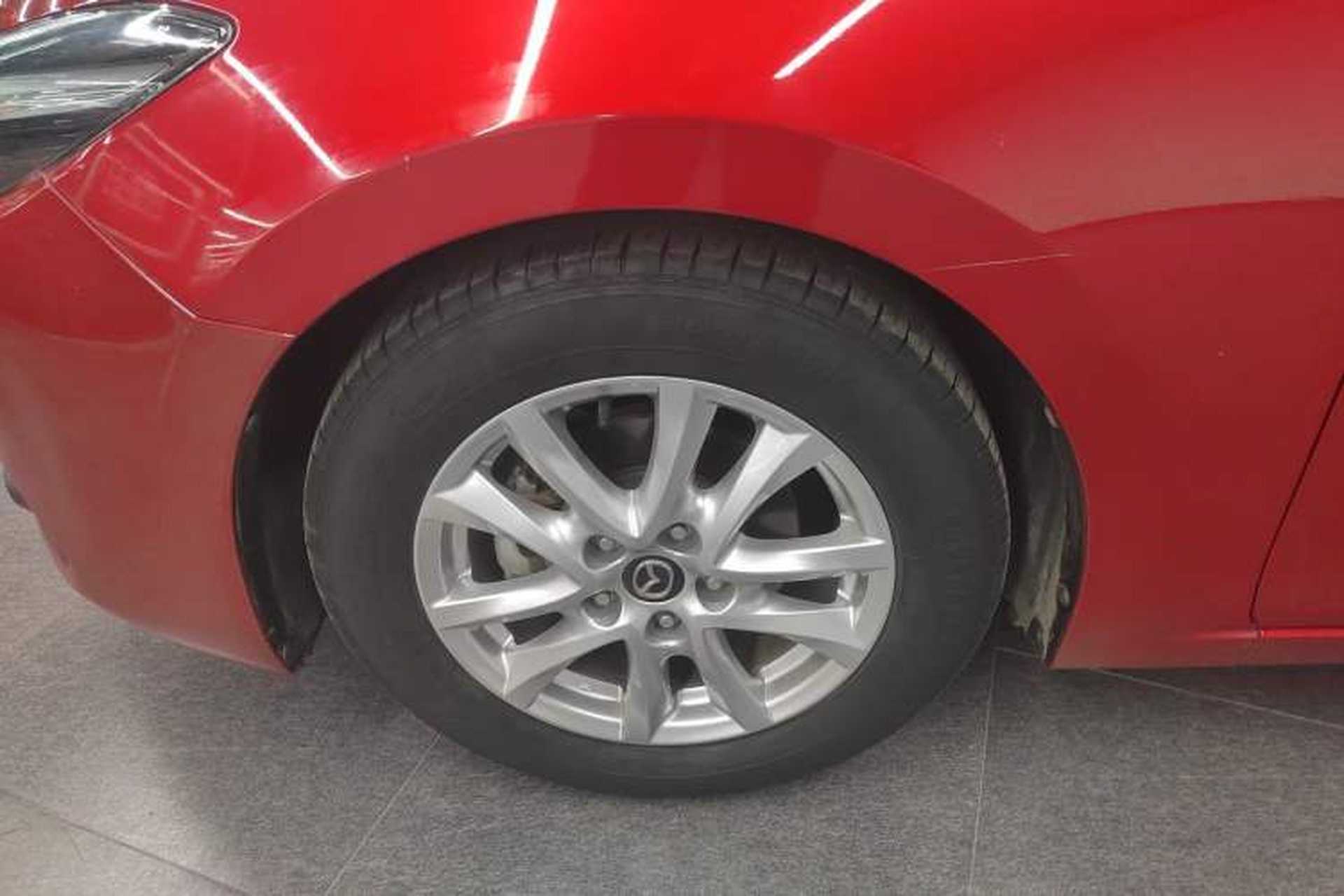 Used Mazda 3 Axela 2017 Sedan 1.5L Automatic Luxury Model China VI Standard Left Front Wheel Hub