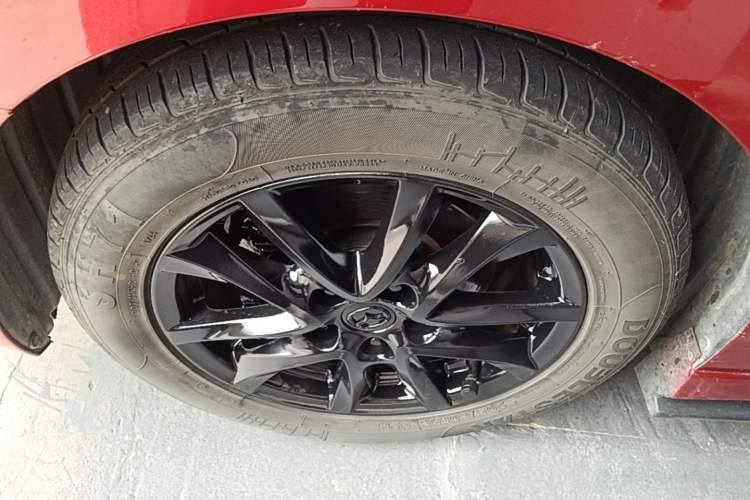 Used Mazda 3 Axela 2017 Hatchback 1.5L Automatic Comfort Model Emission Standard China V Left Front Wheel Hub