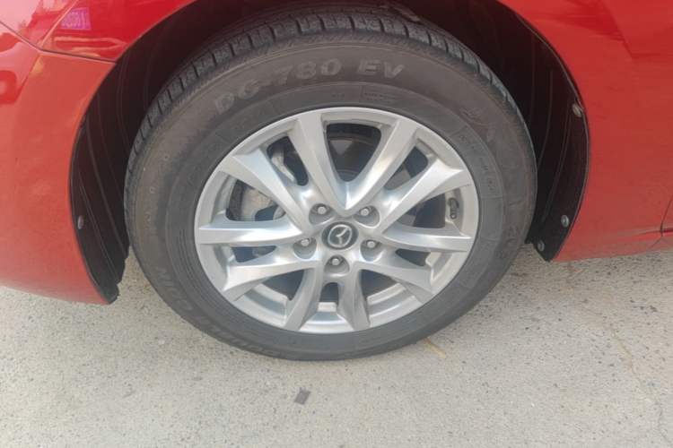 Used Mazda 3 Axela 2017 Sedan 1.5L Manual Luxury Model China VI Standard Left Front Wheel Hub