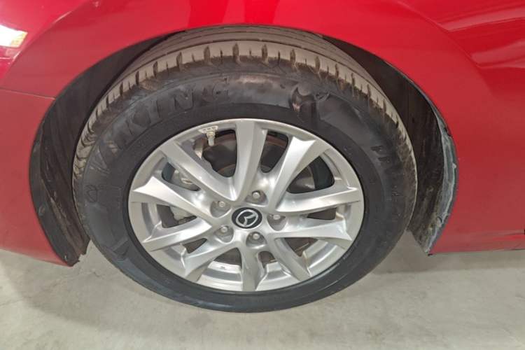 Used Mazda 3 Axela 2017 Sedan 1.5L Automatic Luxury Model Emission Standard China V Left Front Wheel Hub