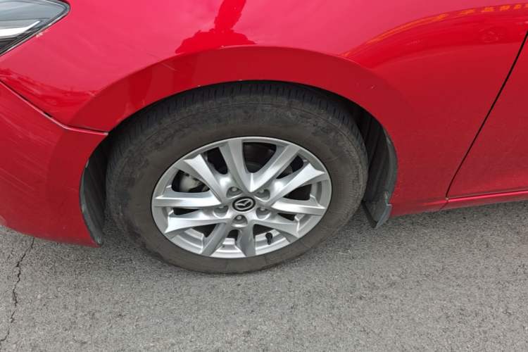 Used Mazda 3 Axela 2017 Sedan 1.5L Automatic Luxury Model Emission Standard China V Left Front Wheel Hub