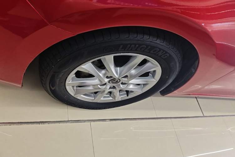 Used Mazda 3 Axela 2017 Hatchback 1.5L Automatic Luxury Model Emission Standard China V Left Front Wheel Hub