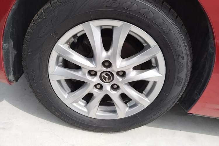 Used Mazda 3 Axela 2017 Sedan 1.5L Automatic Comfort Model Emission Standard China V Left Front Wheel Hub