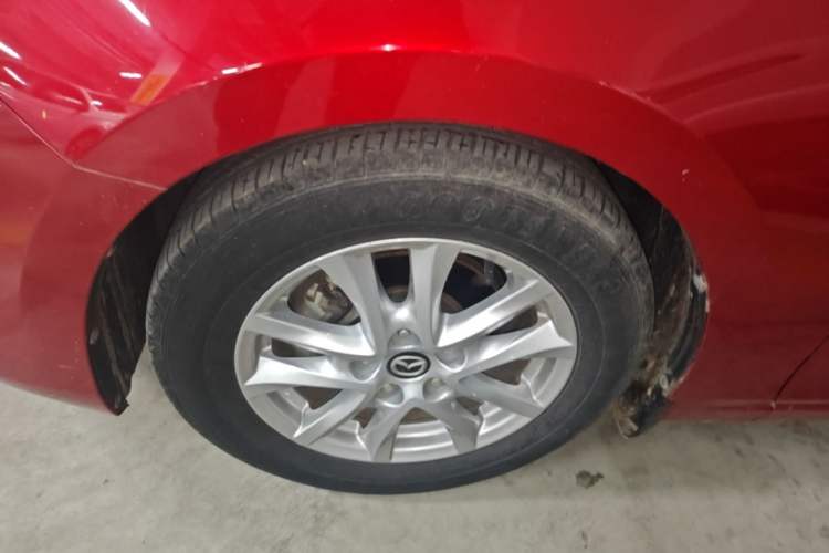 Used Mazda 3 Axela 2017 Hatchback 1.5L Automatic Comfort Model Emission Standard China V Left Front Wheel Hub