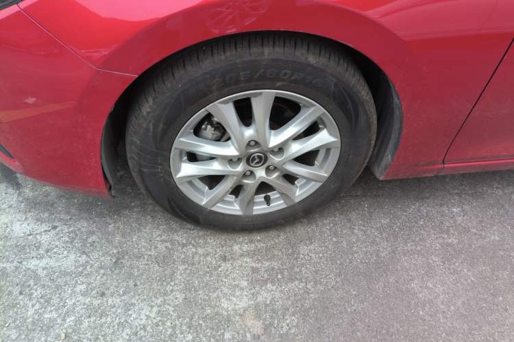 Used Mazda 3 Axela 2017 Hatchback 1.5L Automatic Luxury Model Emission Standard China V Left Front Wheel Hub