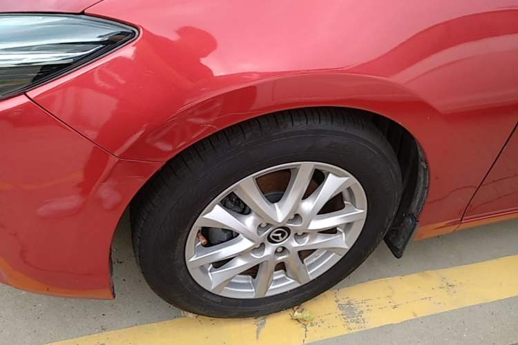Used Mazda 3 Axela 2017 Sedan 1.5L Automatic Luxury Model Emission Standard China V Left Front Wheel Hub