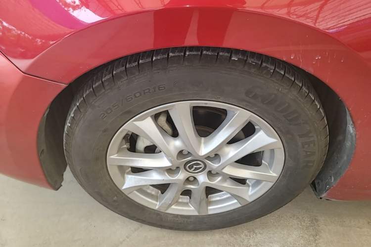 Used Mazda 3 Axela 2017 Sedan 1.5L Automatic Comfort Model Emission Standard China V Left Front Wheel Hub