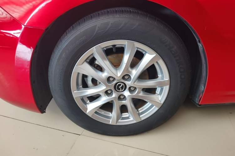 Used Mazda 3 Axela 2017 Sedan 1.5L Automatic Luxury Model Emission Standard China V Left Front Wheel Hub