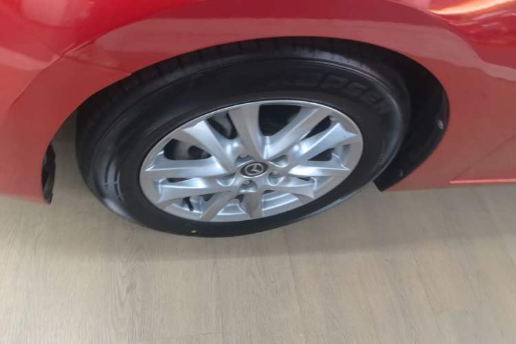 Used Mazda 3 Axela 2017 Sedan 1.5L Automatic Luxury Model Emission Standard China V Left Front Wheel Hub
