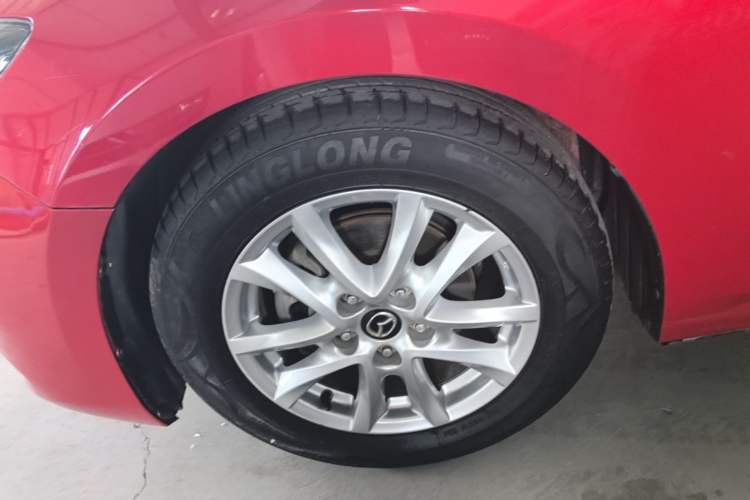 Used Mazda 3 Axela 2017 Sedan 1.5L Automatic Luxury Model Emission Standard China V Left Front Wheel Hub