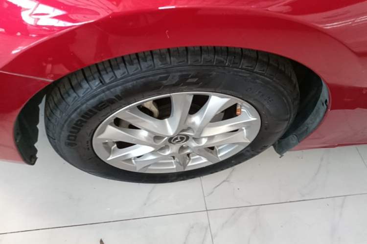 Used Mazda 3 Axela 2017 Sedan 1.5L Automatic Luxury Model Emission Standard China V Left Front Wheel Hub