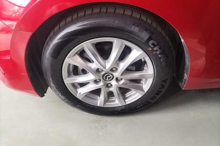 Used Mazda 3 Axela 2017 Sedan 1.5L Automatic Luxury Model Emission Standard China V Left Front Wheel Hub