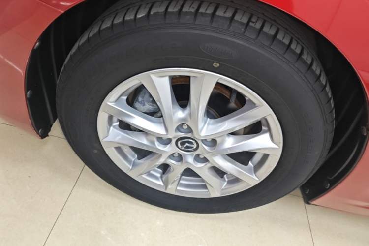 Used Mazda 3 Axela 2017 Hatchback 1.5L Automatic Comfort Model Emission Standard China V Left Front Wheel Hub