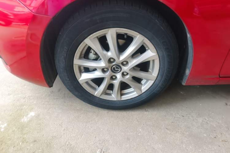 Used Mazda 3 Axela 2017 Sedan 1.5L Automatic Luxury Model Emission Standard China V Left Front Wheel Hub