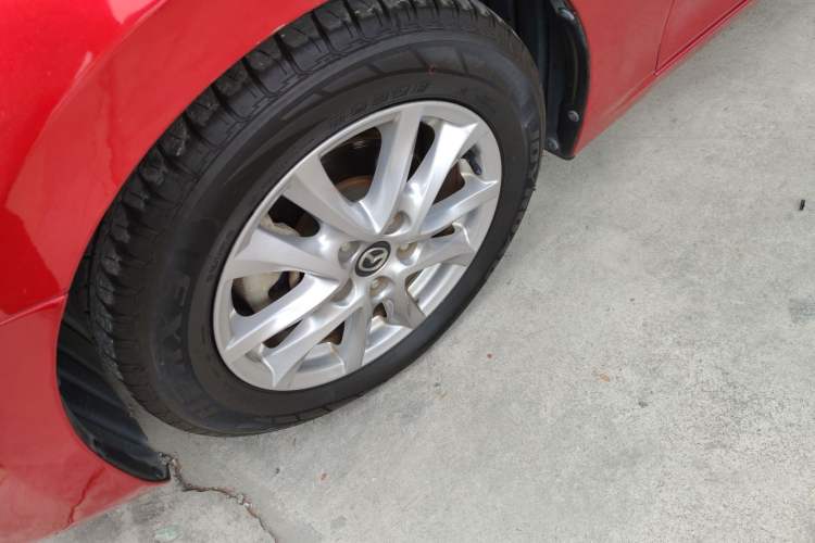 Used Mazda 3 Axela 2017 Sedan 1.5L Automatic Luxury Model Emission Standard China V Left Front Wheel Hub