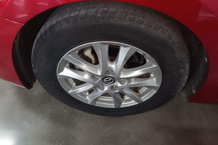 Used Mazda 3 Axela 2017 Hatchback 1.5L Automatic Comfort Model Emission Standard China V Left Front Wheel Hub