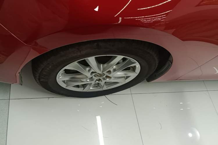 Used Mazda 3 Axela 2017 Sedan 1.5L Automatic Comfort Model Emission Standard China V Left Front Wheel Hub