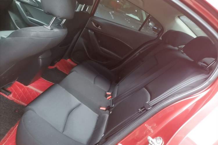 Used Mazda 3 Axela 2017 Sedan 1.5L Automatic Comfort Model Emission Standard China V Left Rear Seat