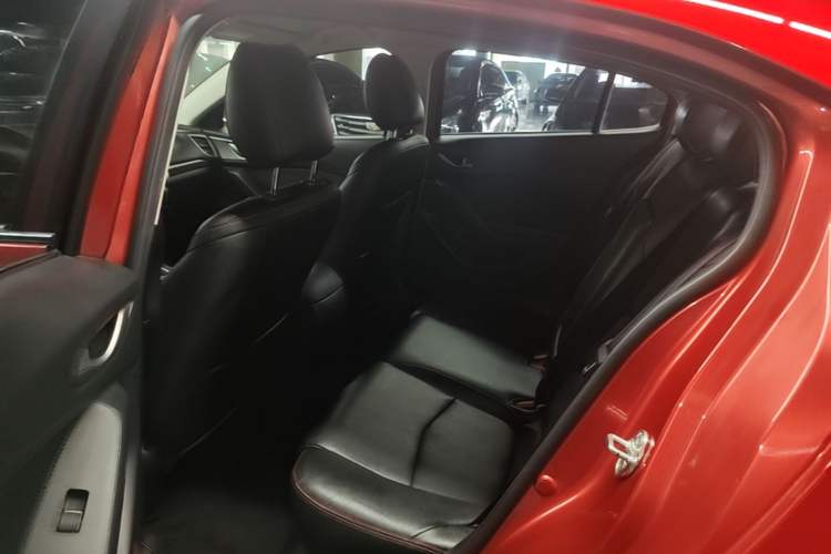 Used Mazda 3 Axela 2017 Sedan 1.5L Automatic Comfort Model Emission Standard China V Left Rear Seat